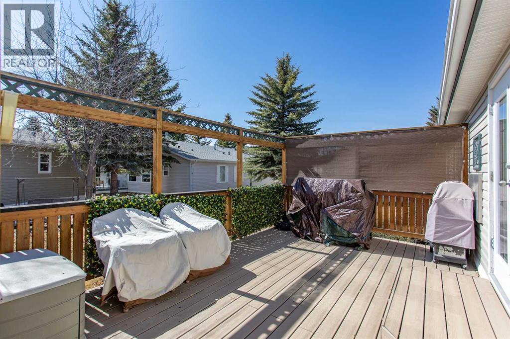 4905 Doncaster Avenue, Red Deer, Alberta  T4R 2Z8 - Photo 3 - A2297034