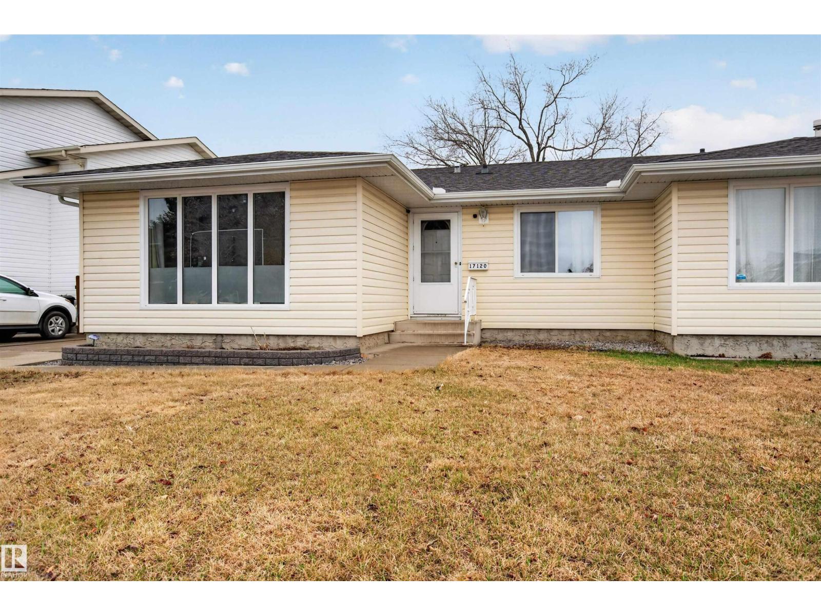 17120 103 St Nw, Edmonton, Alberta  T5X 4Z4 - Photo 1 - E4484077