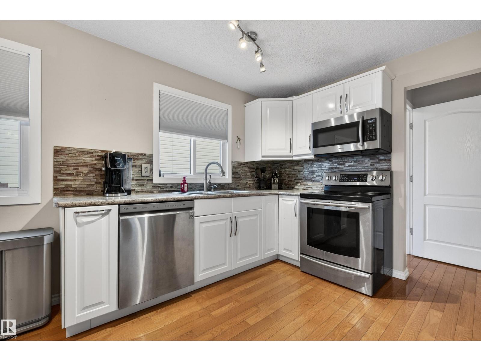 17120 103 St Nw, Edmonton, Alberta  T5X 4Z4 - Photo 9 - E4484077