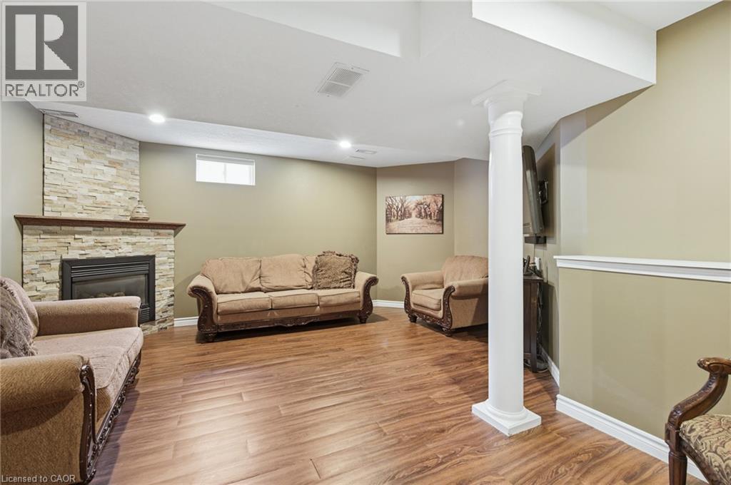 31 White Sands Court, Kitchener, Ontario  N2E 3S4 - Photo 24 - 40823320