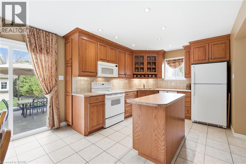 31 White Sands Court, Kitchener, Ontario  N2E 3S4 - Photo 12 - 40823320