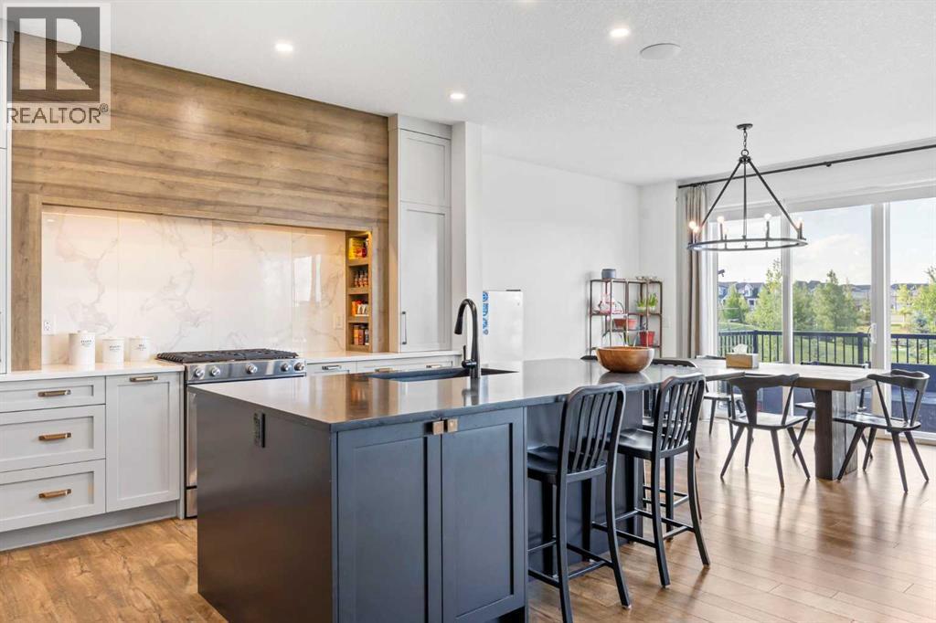 656 Bayview Way SW, Airdrie, Alberta  T4B 3N6 - Photo 12 - A2284148