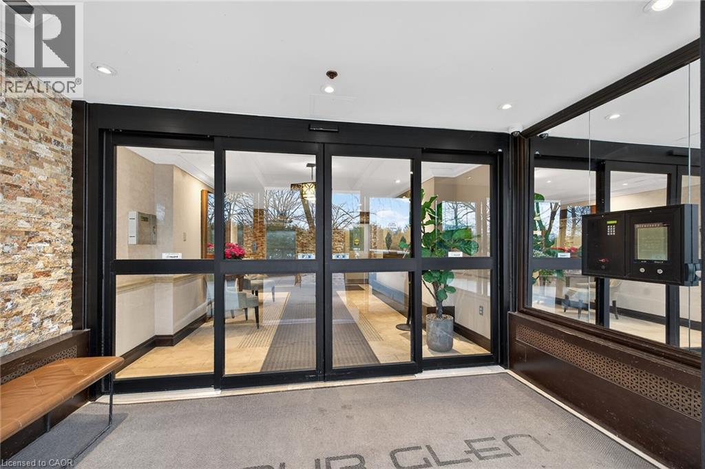 212 Kerr Street Unit# 702, Oakville, Ontario  L6K 3B1 - Photo 32 - 40824047