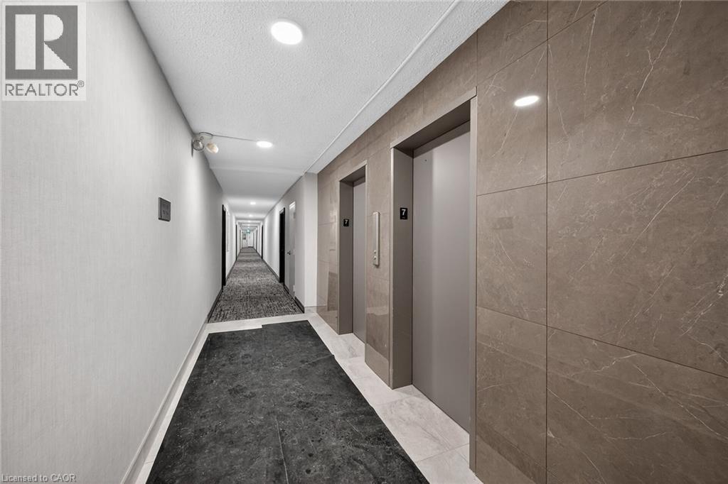 212 Kerr Street Unit# 702, Oakville, Ontario  L6K 3B1 - Photo 28 - 40824047