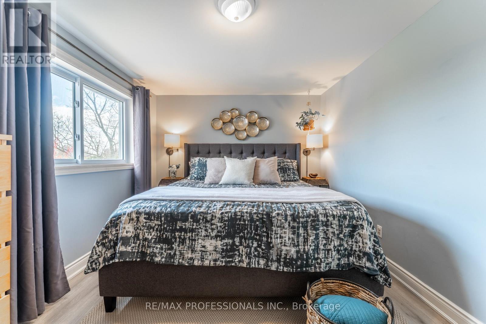 560 Pinedale Avenue, Burlington, Ontario  L7L 3W4 - Photo 21 - W13041768