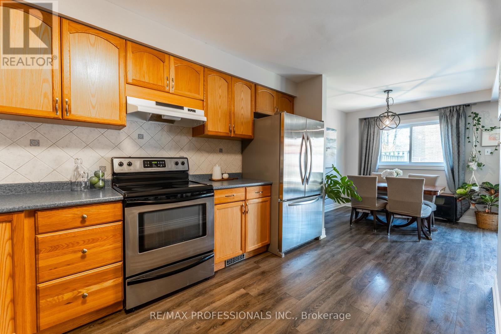 560 Pinedale Avenue, Burlington, Ontario  L7L 3W4 - Photo 8 - W13041768