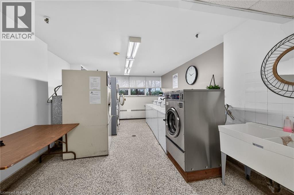 212 Kerr Street Unit# 702, Oakville, Ontario  L6K 3B1 - Photo 33 - 40824047