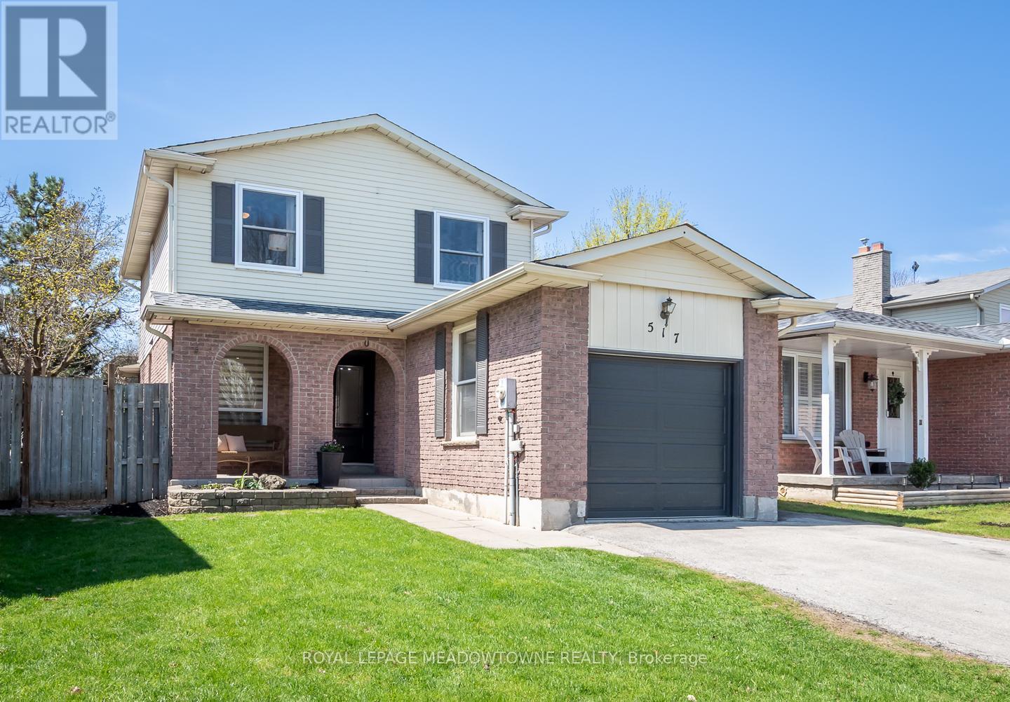 517 Beaver Court, Milton, Ontario  L9T 4A7 - Photo 2 - W13041822