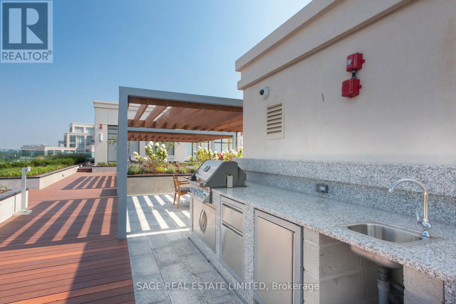 504 - 2 Old Mill Drive, Toronto, Ontario  M6S 0A2 - Photo 4 - W13041830