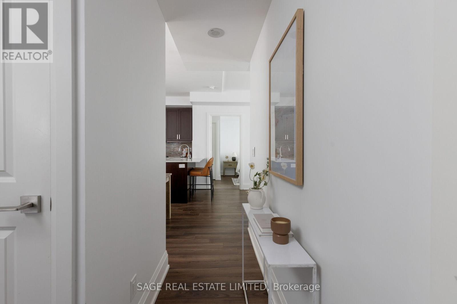 504 - 2 Old Mill Drive, Toronto, Ontario  M6S 0A2 - Photo 8 - W13041830