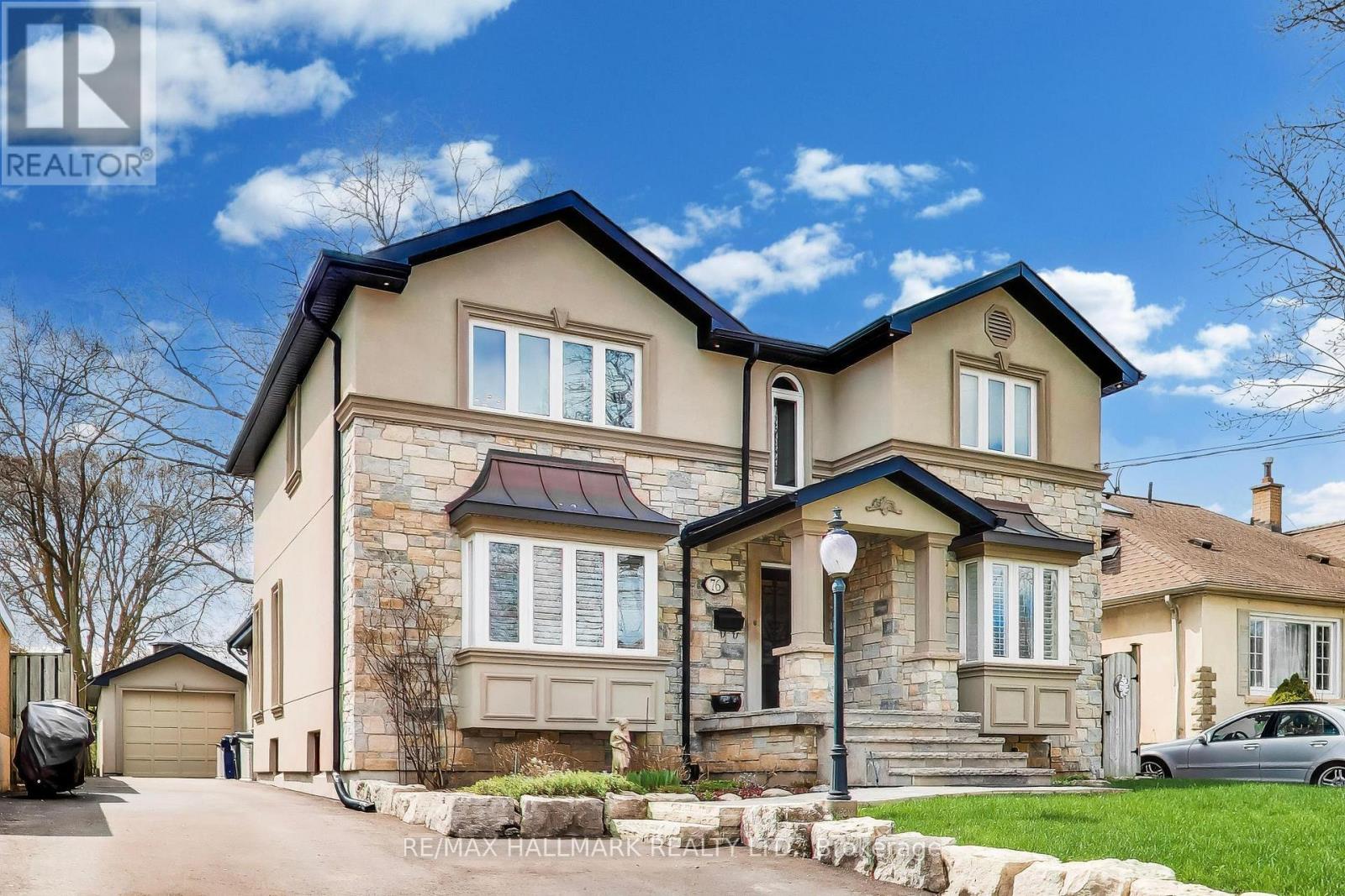 76 Ashbourne Drive, Toronto, Ontario  M9B 4H5 - Photo 2 - W13041846