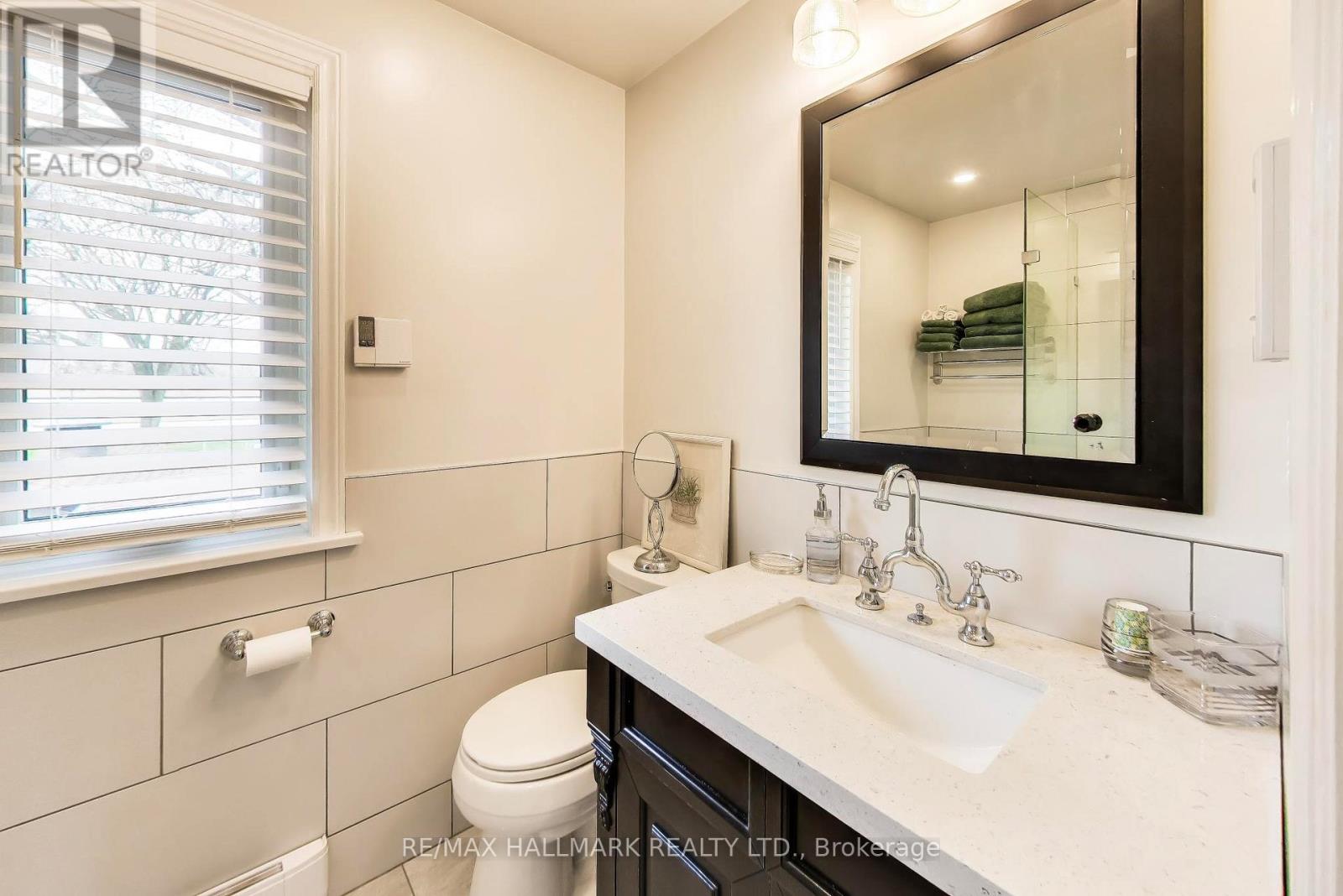 76 Ashbourne Drive, Toronto, Ontario  M9B 4H5 - Photo 23 - W13041846