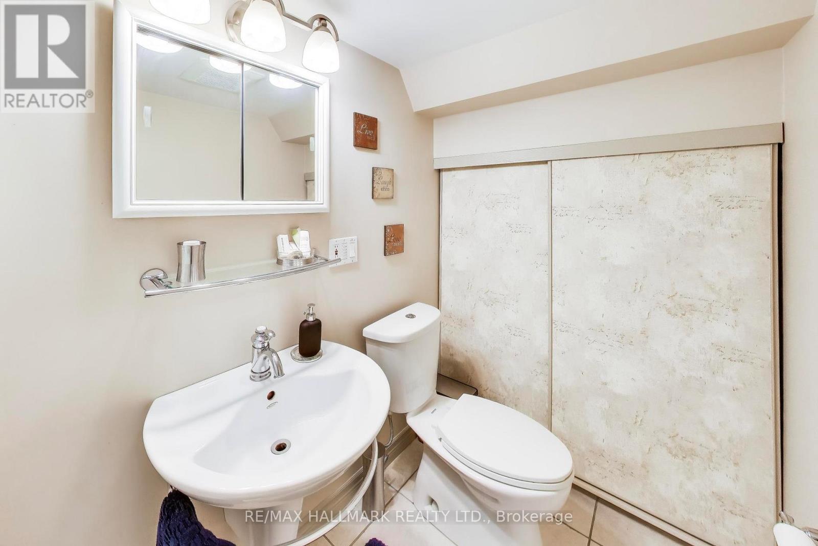 76 Ashbourne Drive, Toronto, Ontario  M9B 4H5 - Photo 29 - W13041846