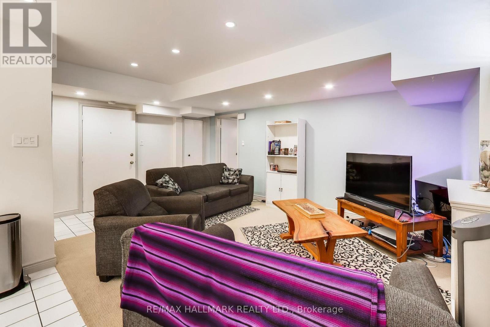 76 Ashbourne Drive, Toronto, Ontario  M9B 4H5 - Photo 33 - W13041846