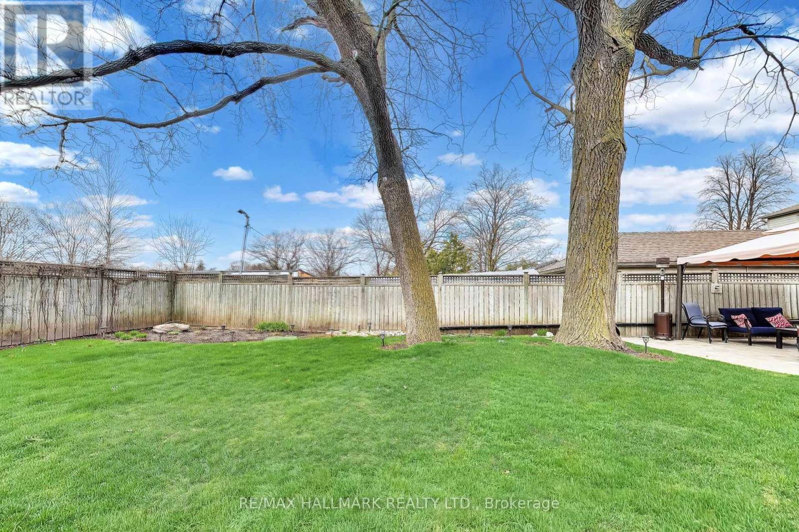 76 Ashbourne Drive, Toronto, Ontario  M9B 4H5 - Photo 44 - W13041846