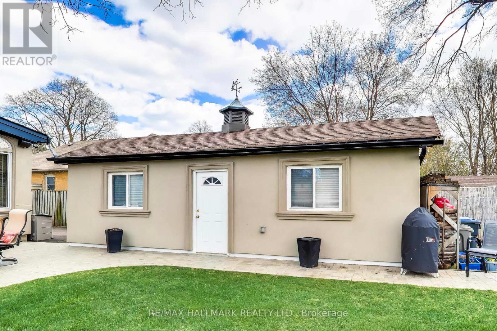 76 Ashbourne Drive, Toronto, Ontario  M9B 4H5 - Photo 47 - W13041846