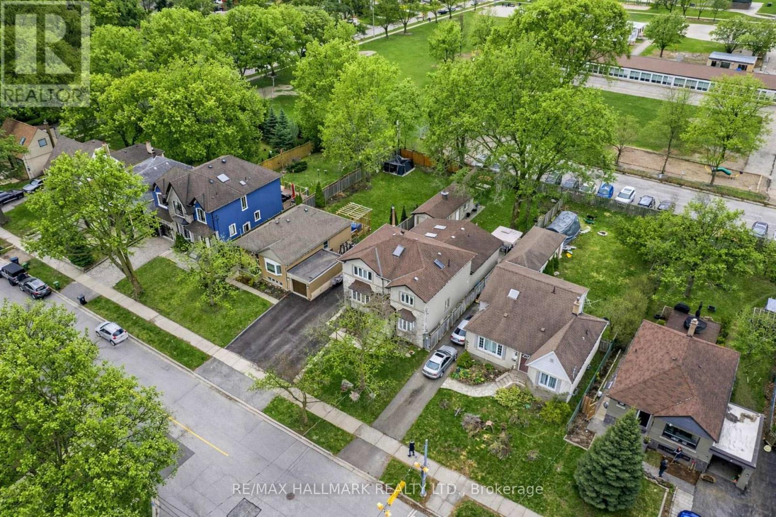 76 Ashbourne Drive, Toronto, Ontario  M9B 4H5 - Photo 48 - W13041846