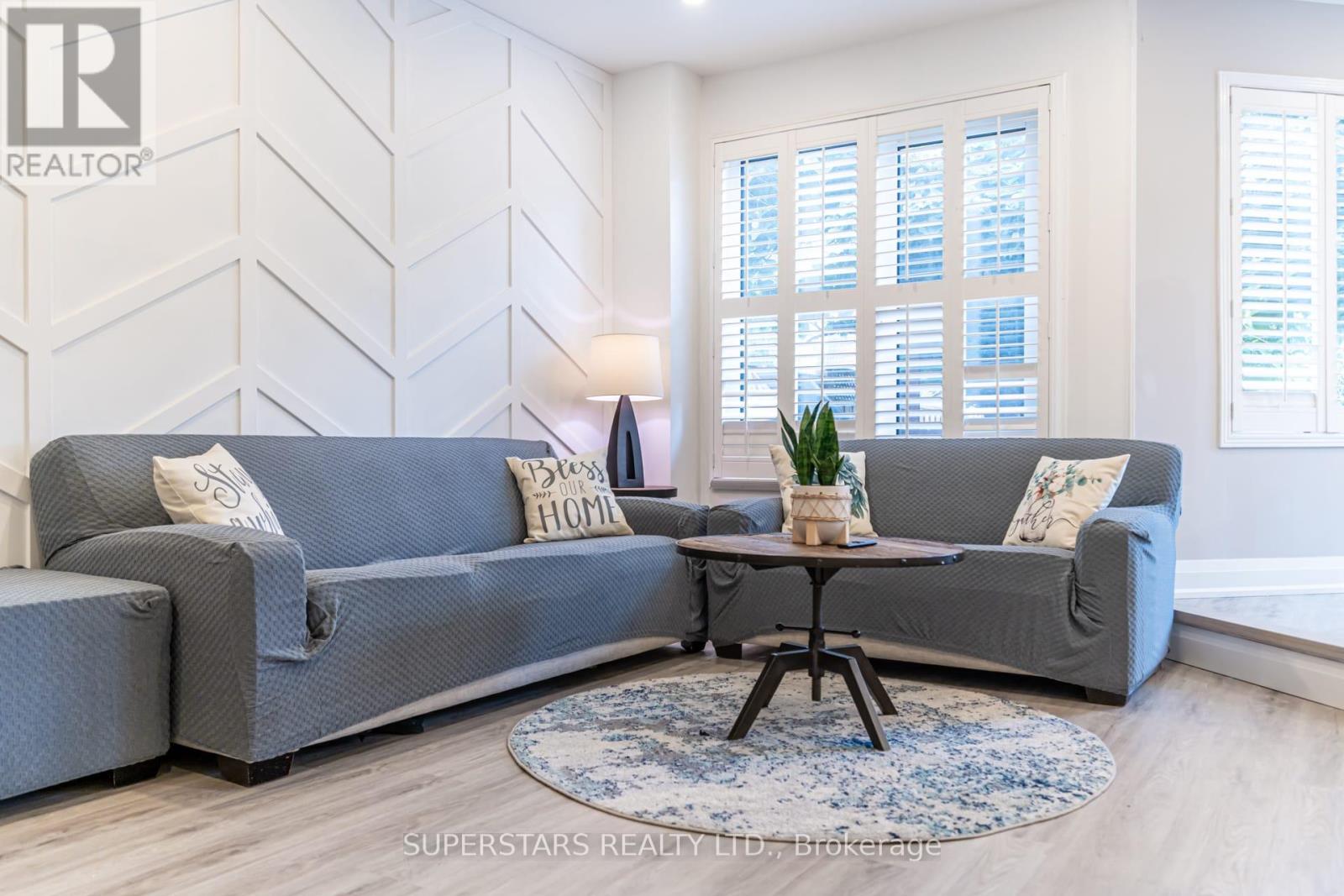 3945 Renfrew Crescent, Mississauga, Ontario  L5L 4J6 - Photo 12 - W13041864