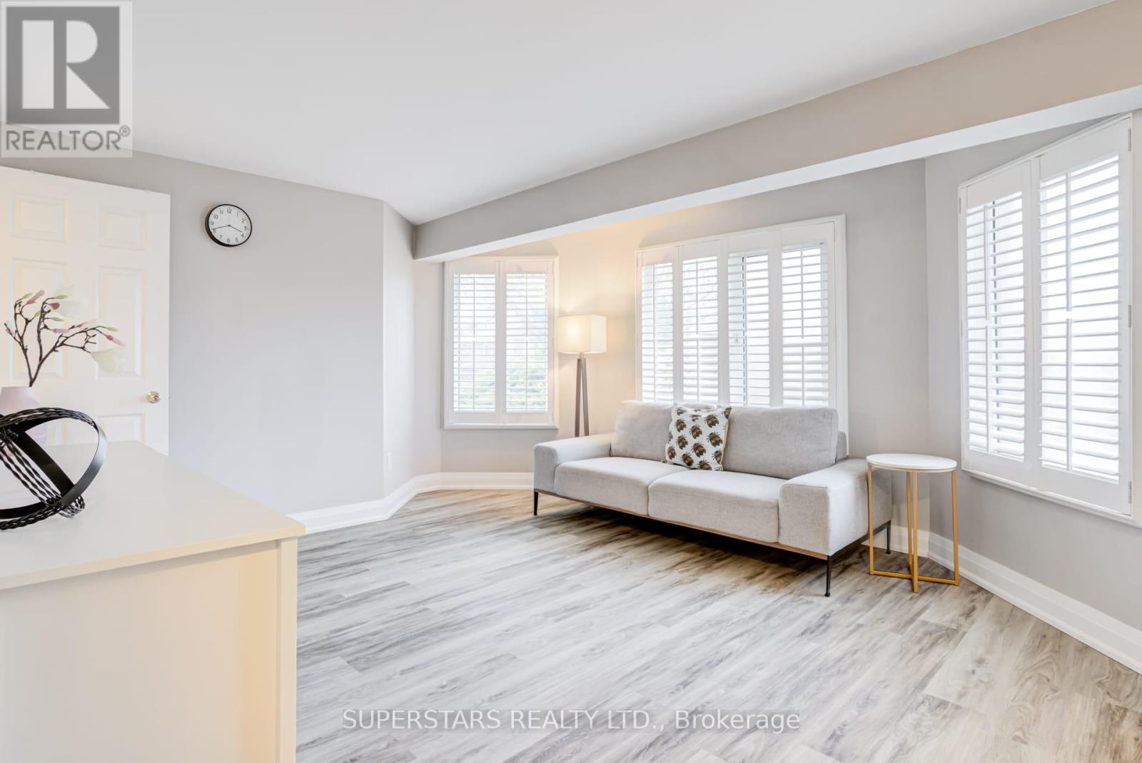 3945 Renfrew Crescent, Mississauga, Ontario  L5L 4J6 - Photo 19 - W13041864