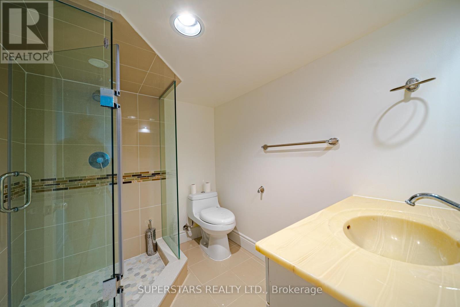 3945 Renfrew Crescent, Mississauga, Ontario  L5L 4J6 - Photo 30 - W13041864