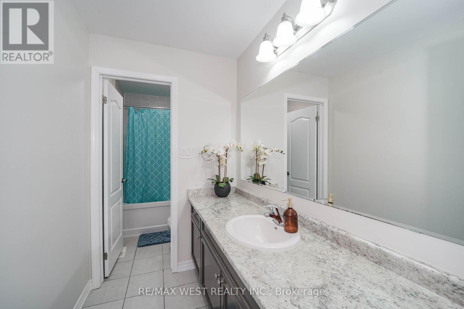 7 Aldersgate Drive, Brampton, Ontario  L7A 4A9 - Photo 13 - W13041866