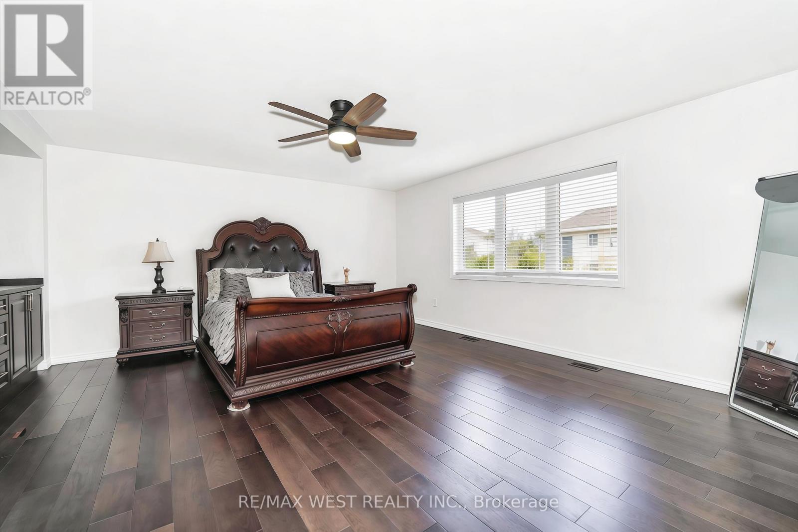 7 Aldersgate Drive, Brampton, Ontario  L7A 4A9 - Photo 7 - W13041866