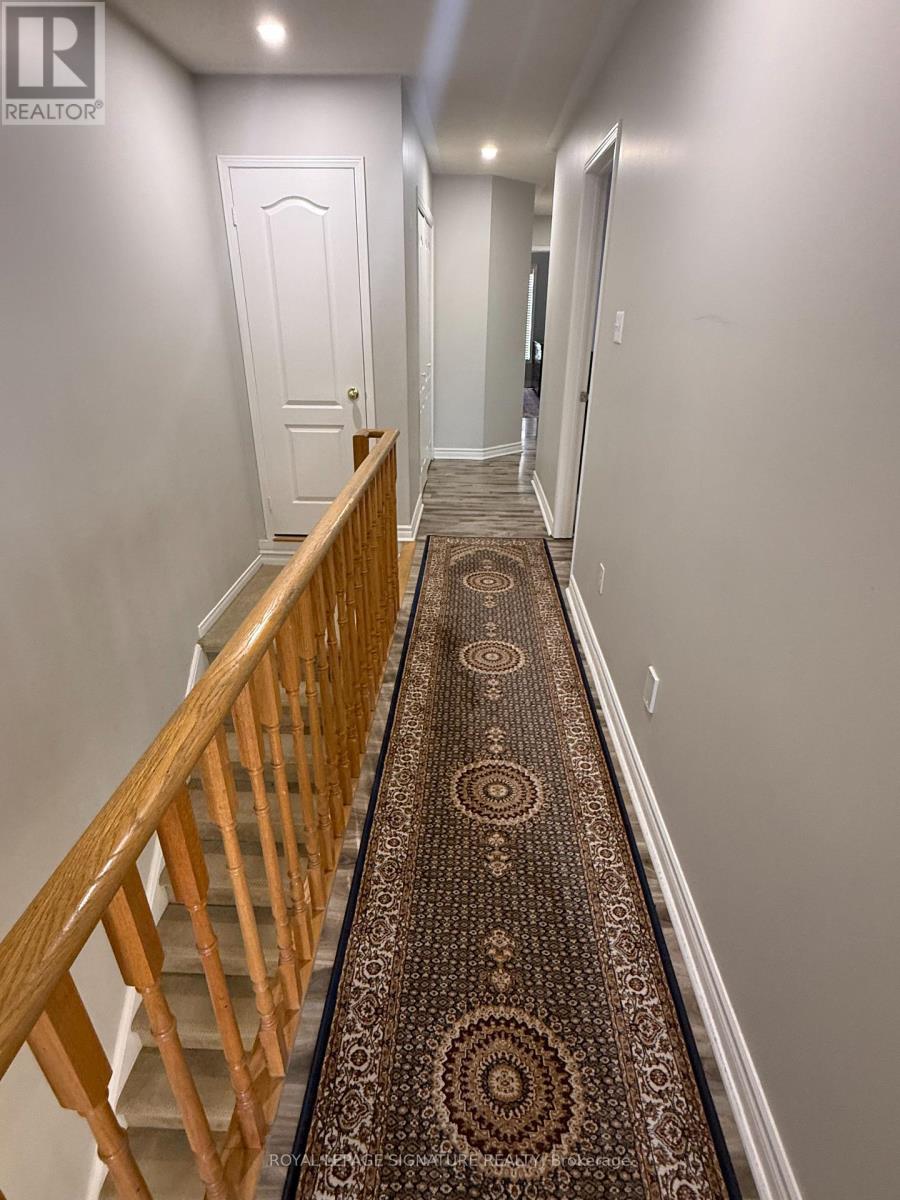 814 Golden Farmer Way, Mississauga, Ontario  L5W 1A7 - Photo 12 - W13041988