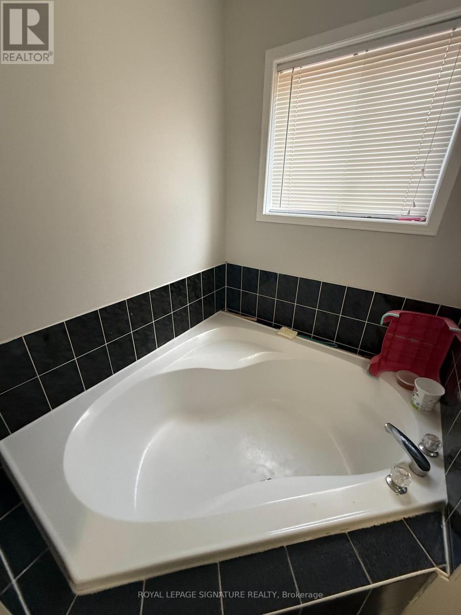 814 Golden Farmer Way, Mississauga, Ontario  L5W 1A7 - Photo 20 - W13041988