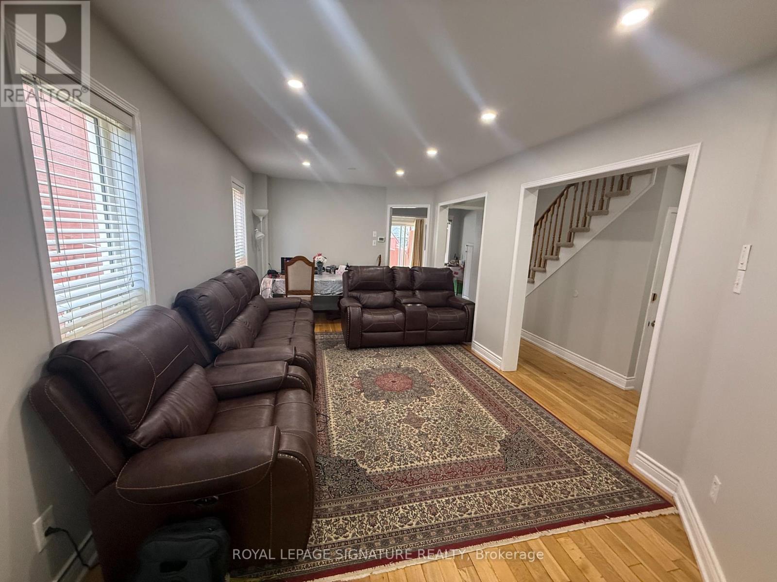 814 Golden Farmer Way, Mississauga, Ontario  L5W 1A7 - Photo 5 - W13041988