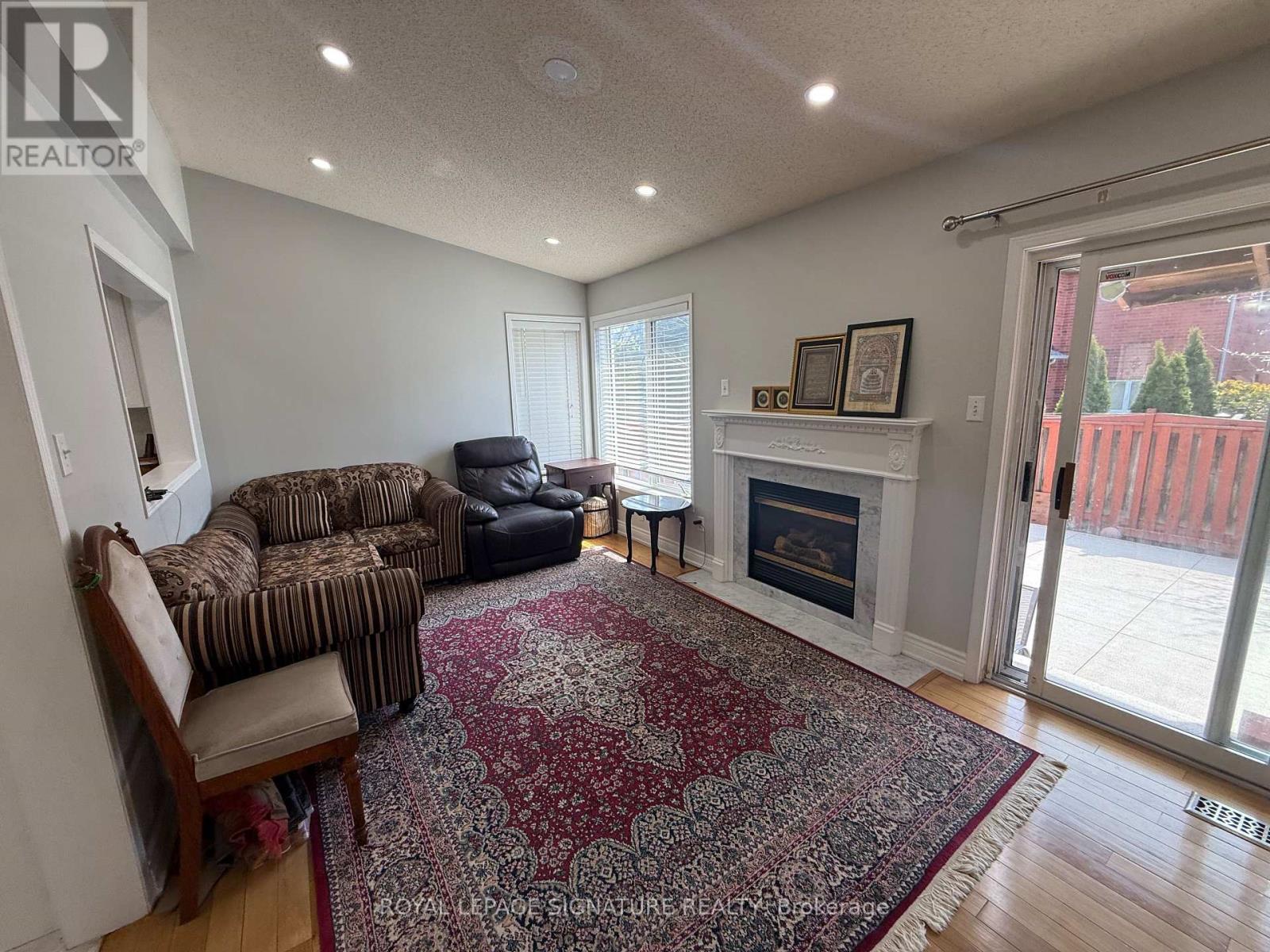 814 Golden Farmer Way, Mississauga, Ontario  L5W 1A7 - Photo 7 - W13041988