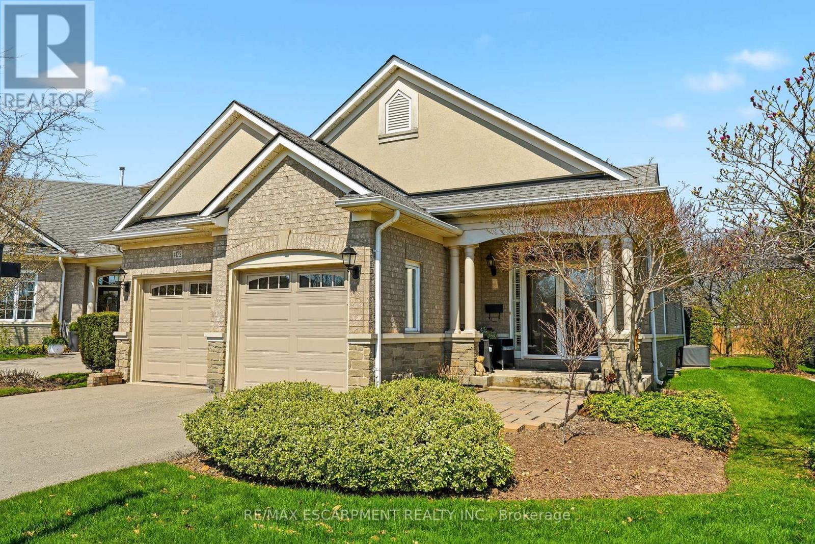 4172 Stonebridge Crescent, Burlington, Ontario  L7M 4N2 - Photo 2 - W13041998