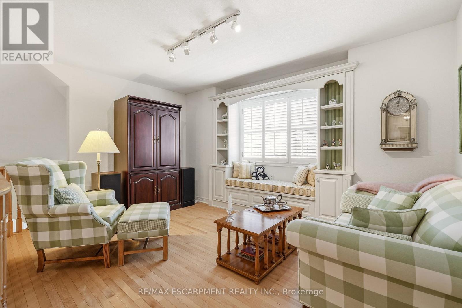 4172 Stonebridge Crescent, Burlington, Ontario  L7M 4N2 - Photo 32 - W13041998