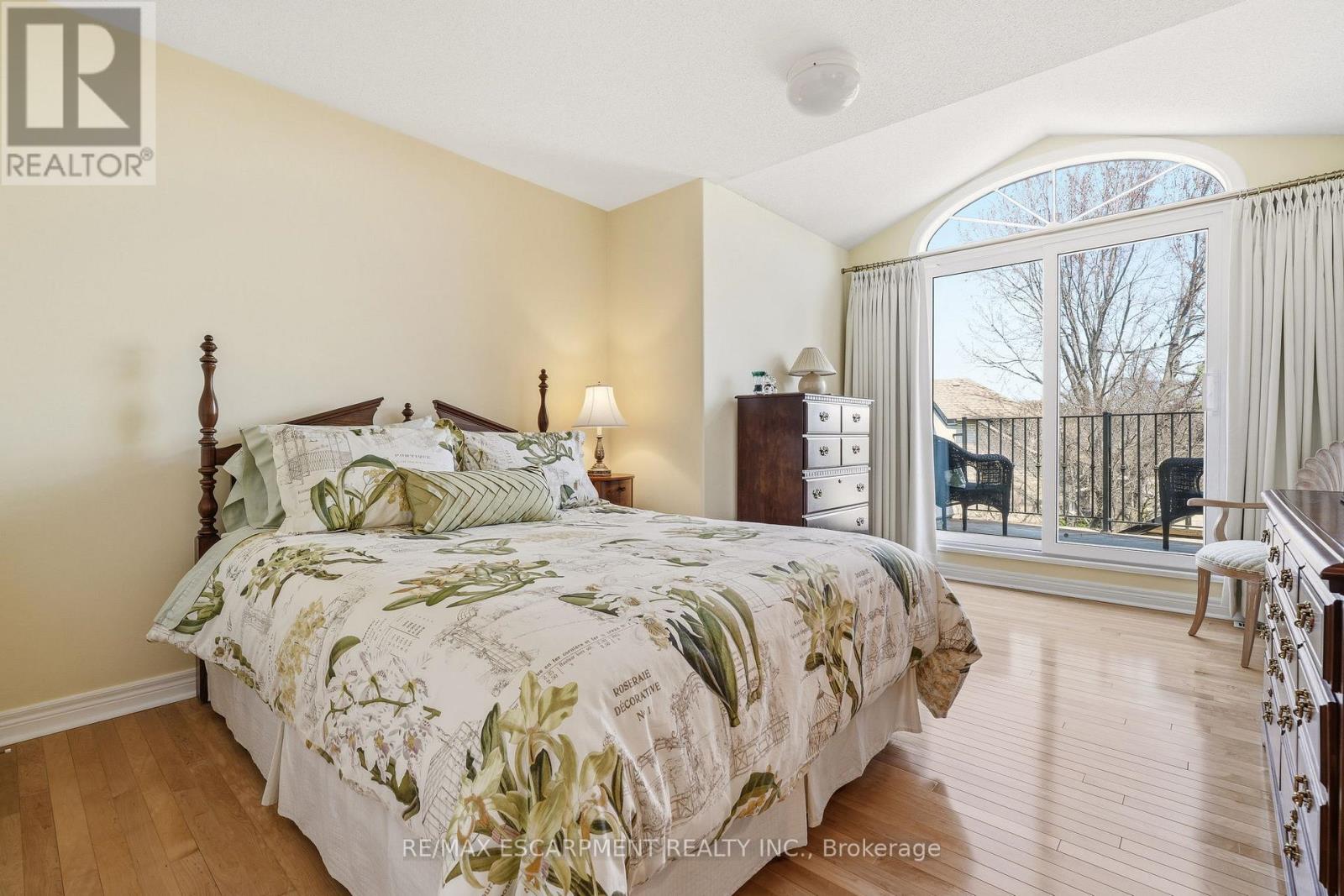 4172 Stonebridge Crescent, Burlington, Ontario  L7M 4N2 - Photo 33 - W13041998