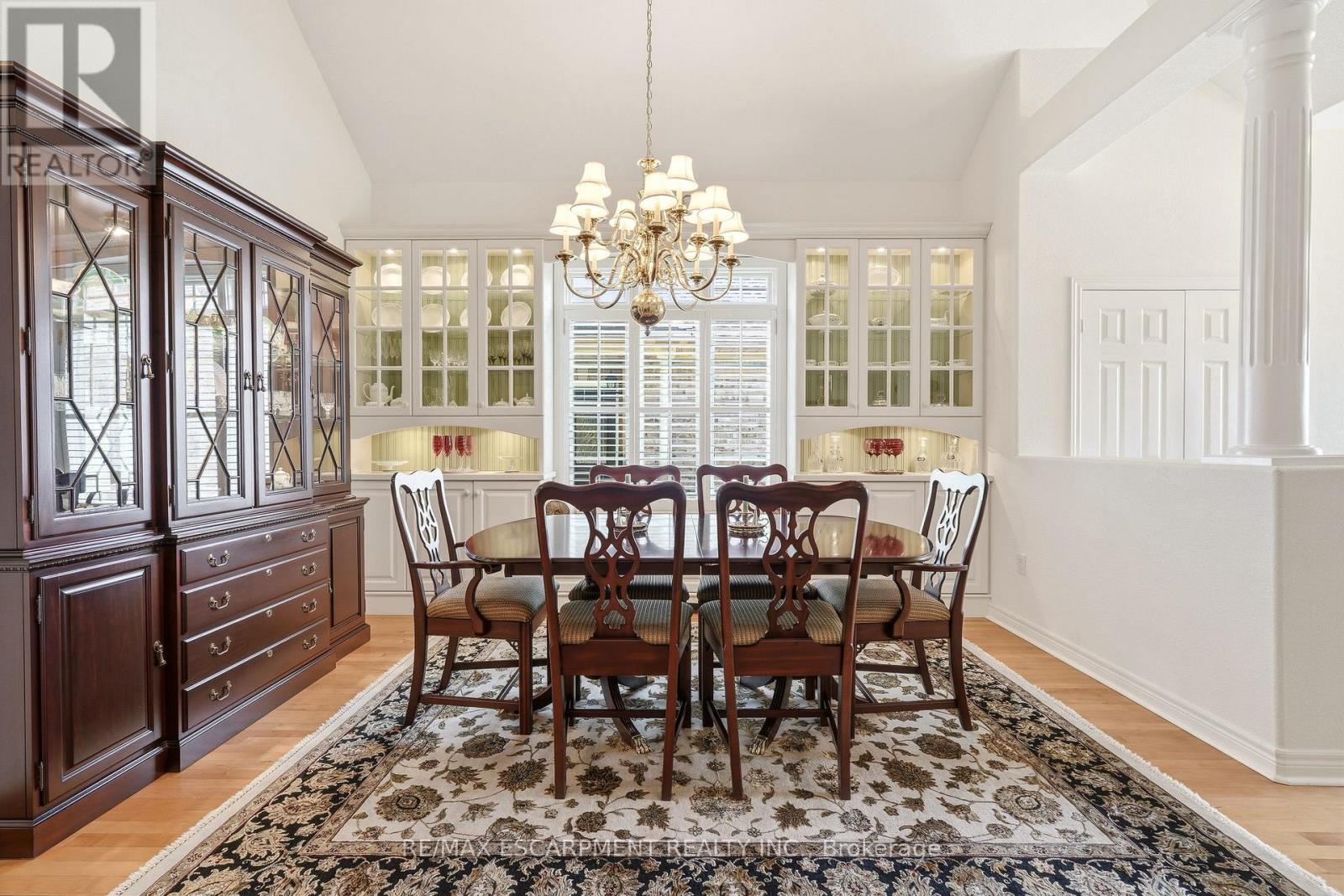 4172 Stonebridge Crescent, Burlington, Ontario  L7M 4N2 - Photo 6 - W13041998