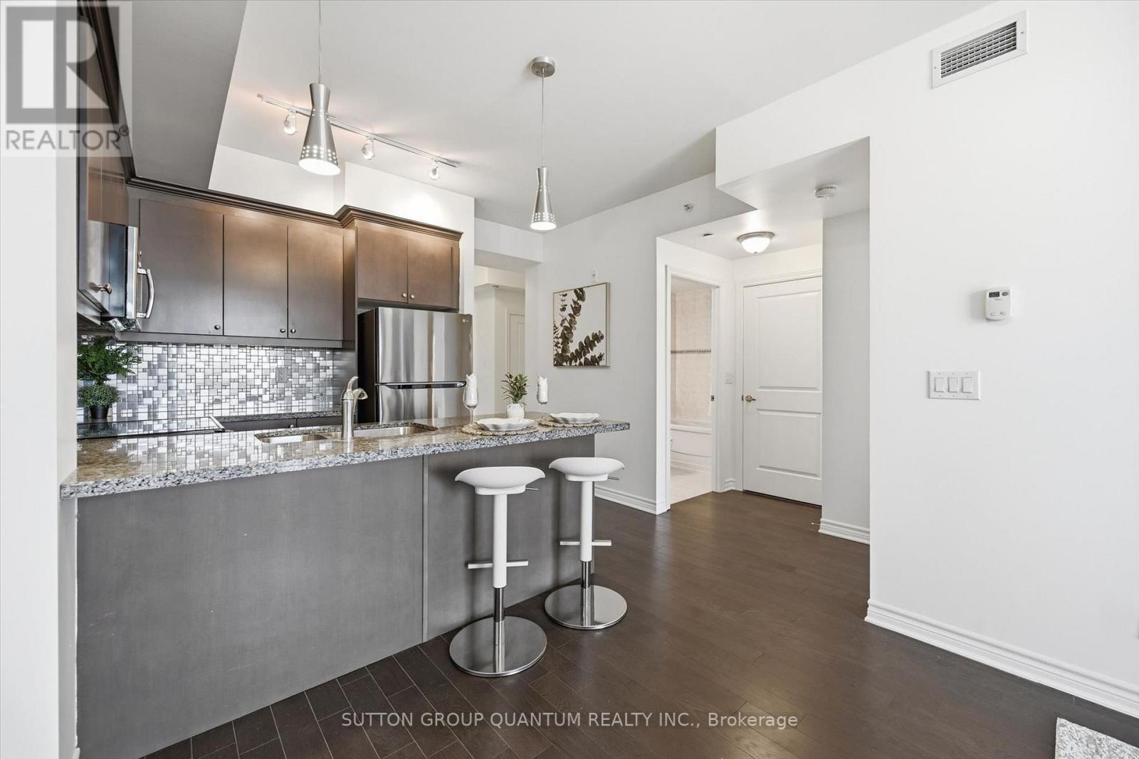 304 - 2300 Upper Middle Road W, Oakville, Ontario  L6M 0T4 - Photo 11 - W13042008