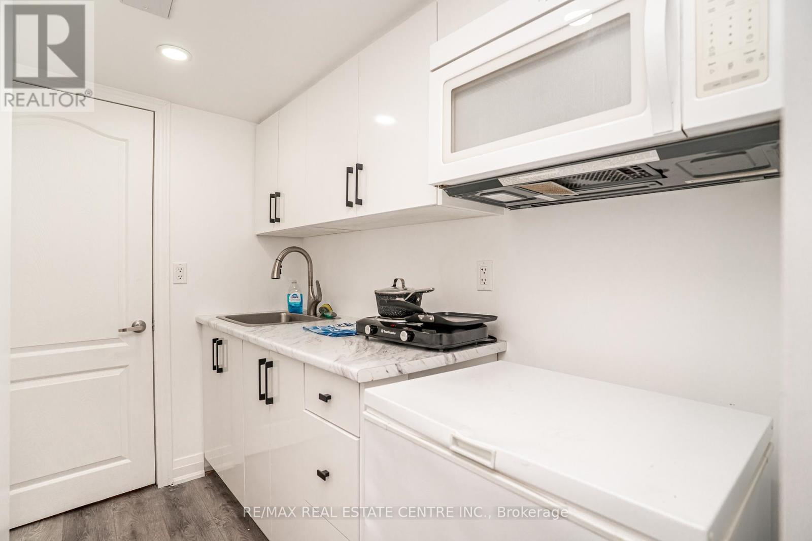 11 Winterton Court, Orangeville, Ontario  L9W 7N5 - Photo 27 - W13042018