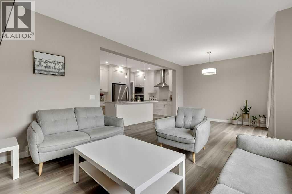 216 Creekstone Row SW, Calgary, Alberta  T2X 4Y5 - Photo 10 - A2300294