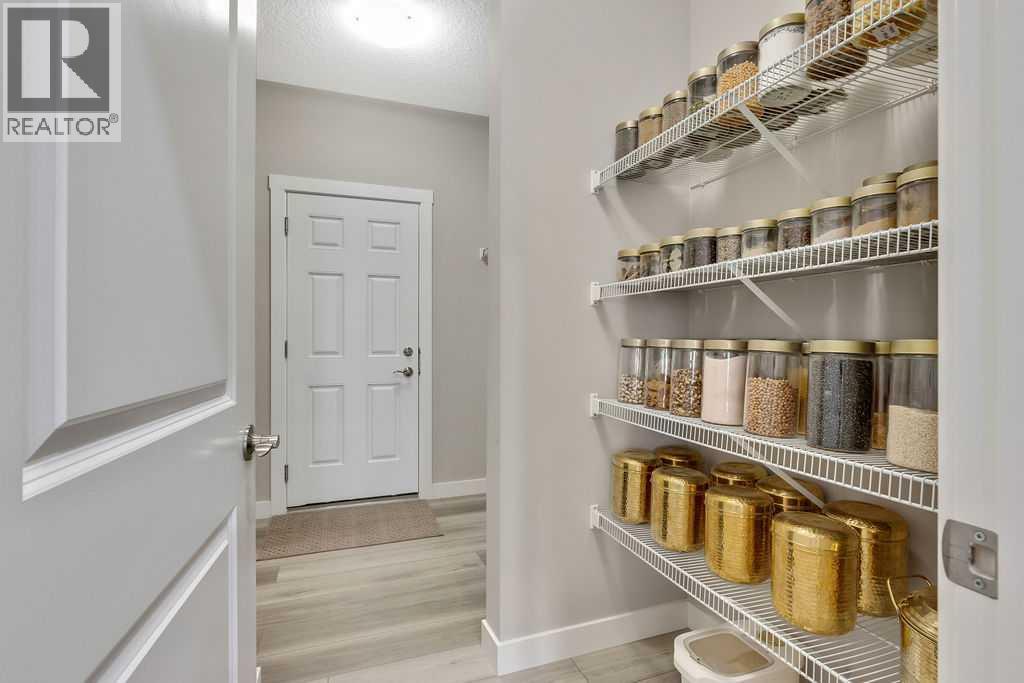 216 Creekstone Row SW, Calgary, Alberta  T2X 4Y5 - Photo 6 - A2300294