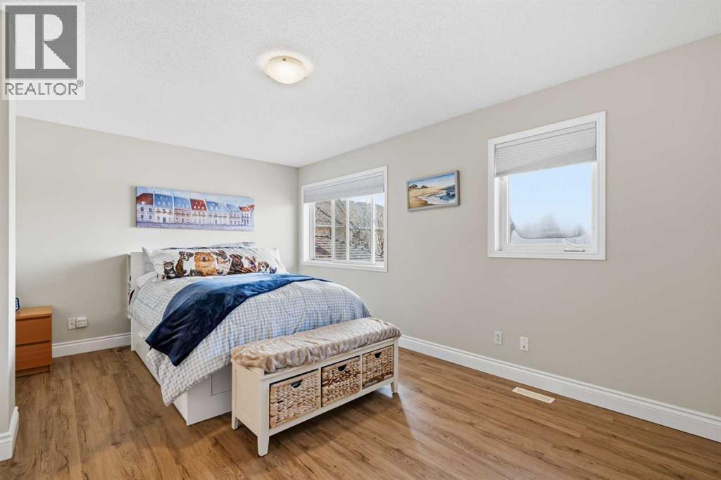 55 Cedarview Mews SW, Calgary, Alberta  T2W 6H8 - Photo 21 - A2304028