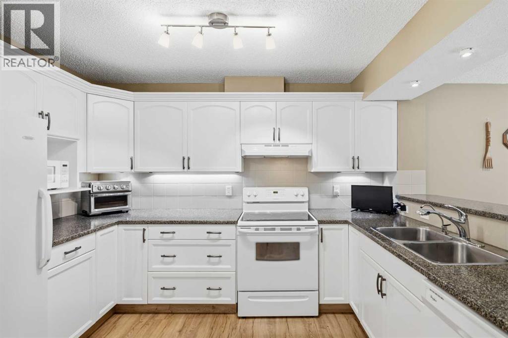 55 Cedarview Mews SW, Calgary, Alberta  T2W 6H8 - Photo 7 - A2304028