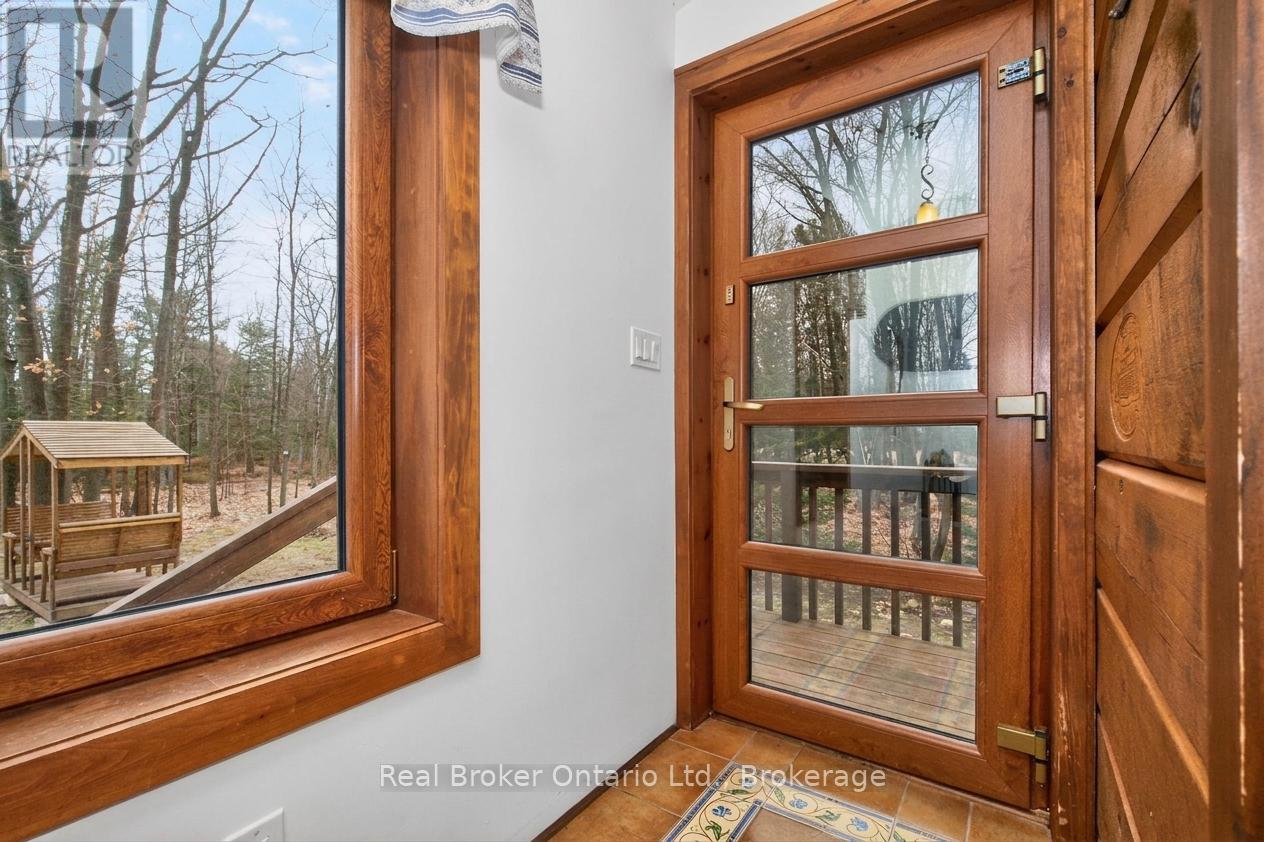 23 Crown Court, Tiny, Ontario  L9M 0J1 - Photo 6 - S13002048