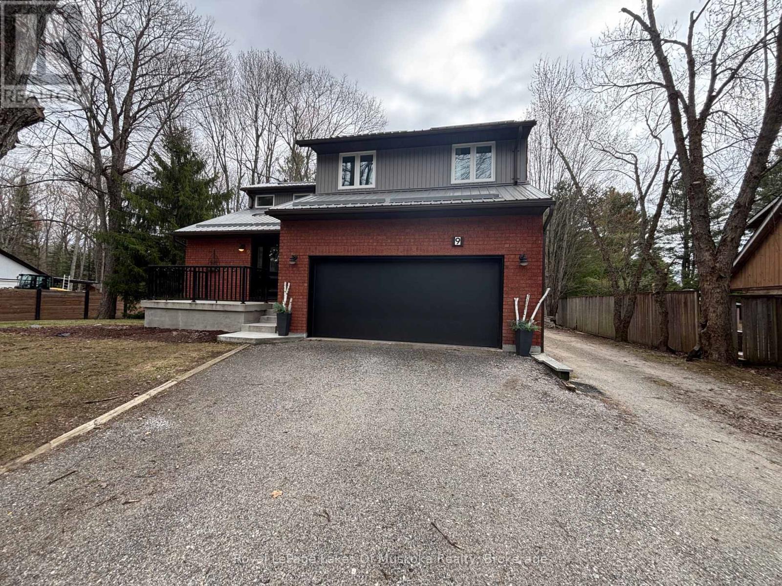 9 Daleman Drive, Bracebridge, Ontario  P1L 1A8 - Photo 36 - X12950554