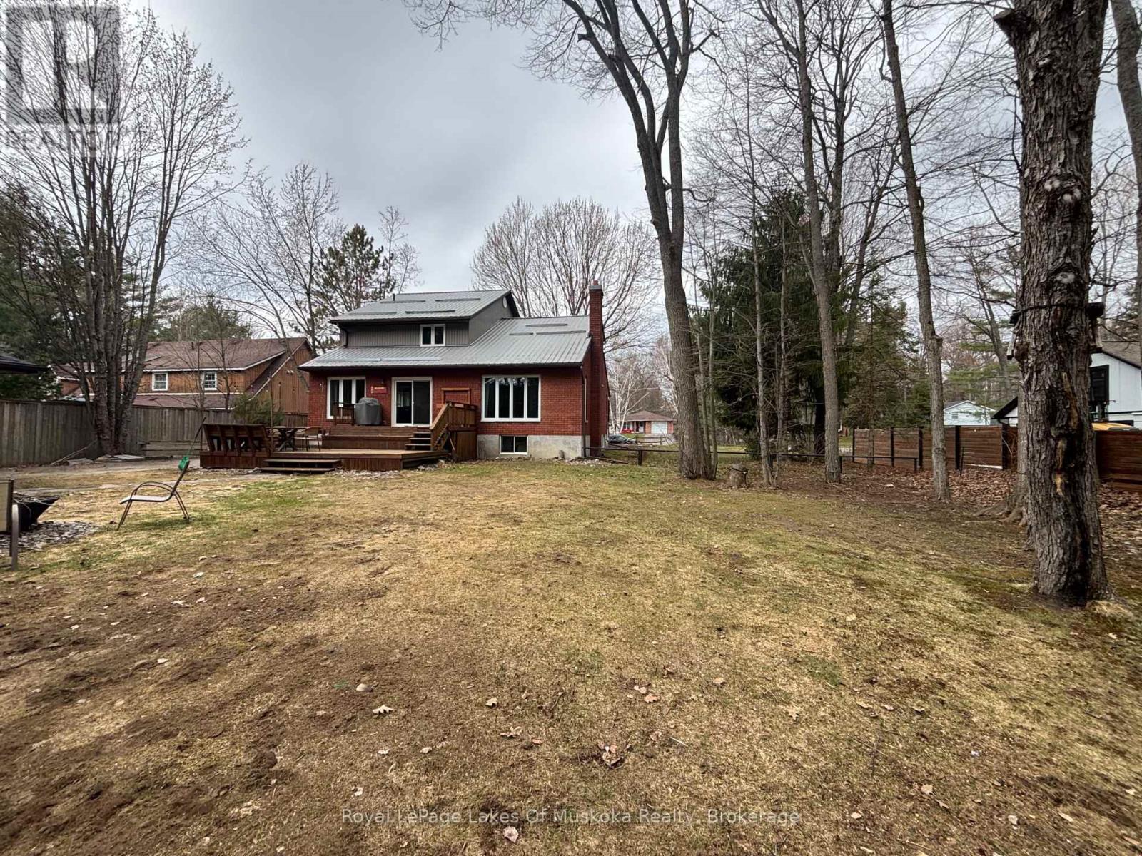 9 Daleman Drive, Bracebridge, Ontario  P1L 1A8 - Photo 35 - X12950554