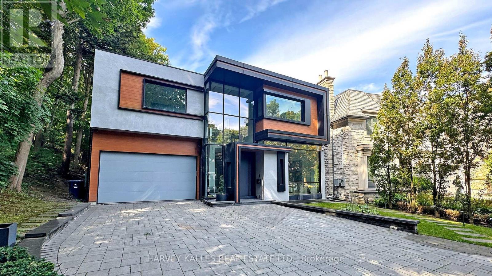 12 WINTON ROAD, Toronto, Ontario