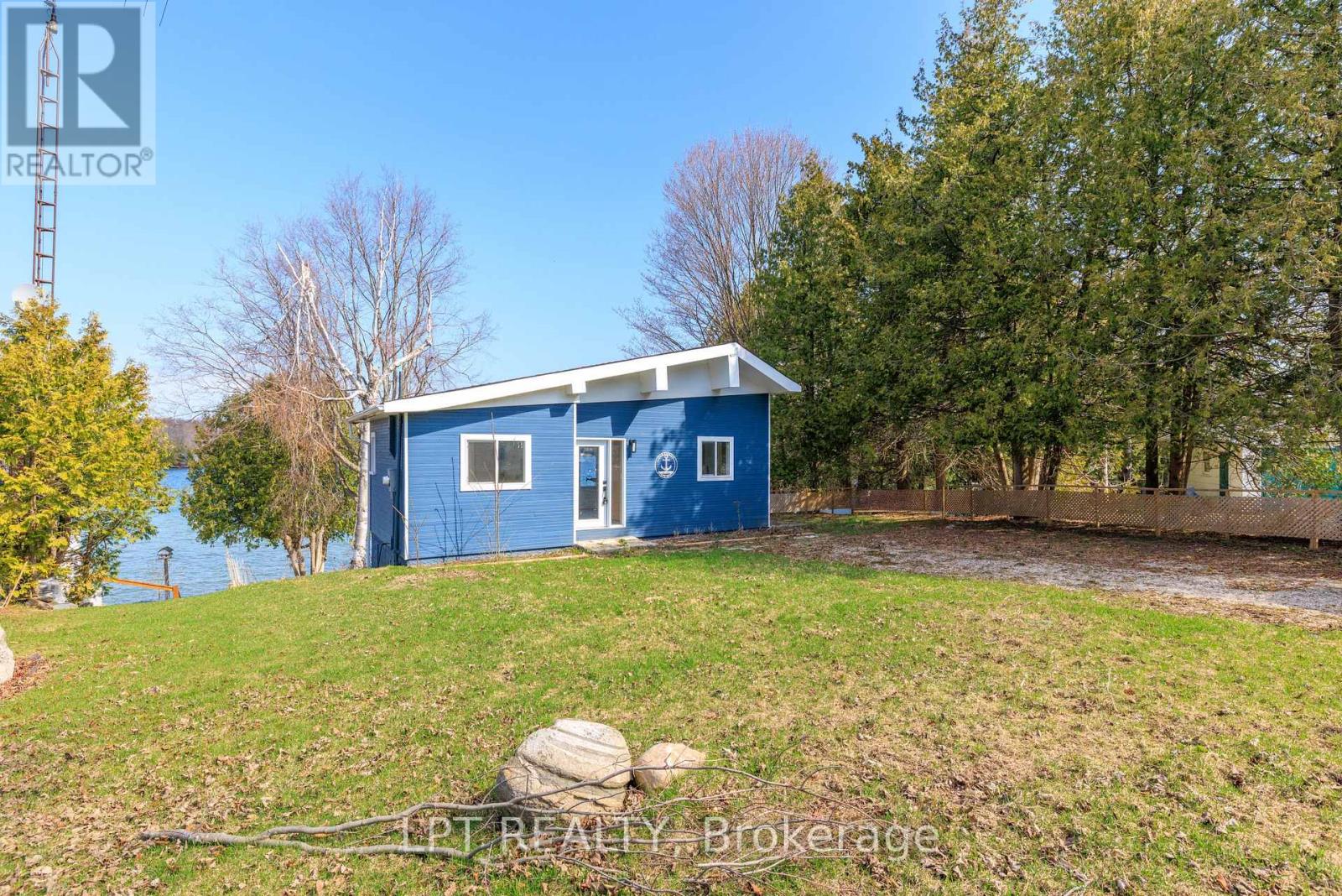 47 Moon Point Drive, Oro-Medonte, Ontario  L3V 0R8 - Photo 4 - S12999798