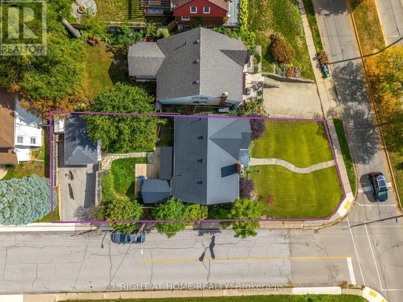 5201 Valley Way, Niagara Falls, Ontario  L2E 1X3 - Photo 37 - X13041728