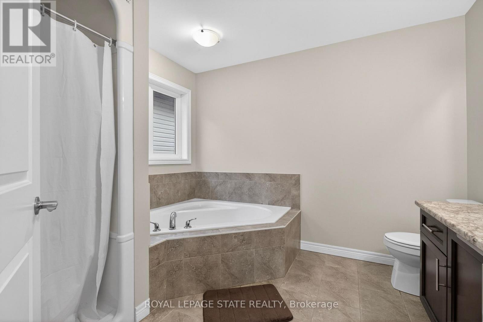 79 Dolomiti Court, Hamilton, Ontario  L0R 1P0 - Photo 37 - X13041742