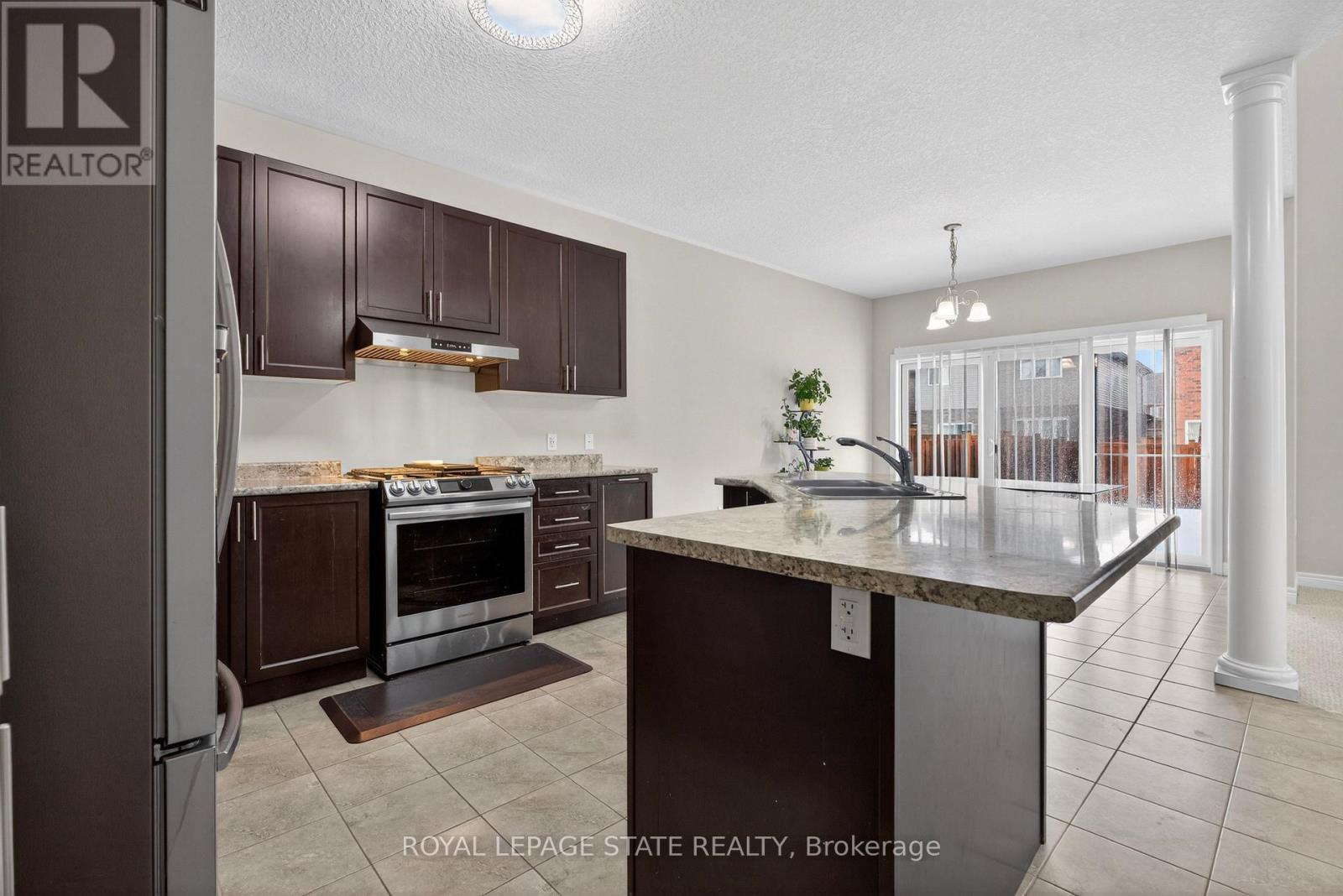 79 Dolomiti Court, Hamilton, Ontario  L0R 1P0 - Photo 9 - X13041742