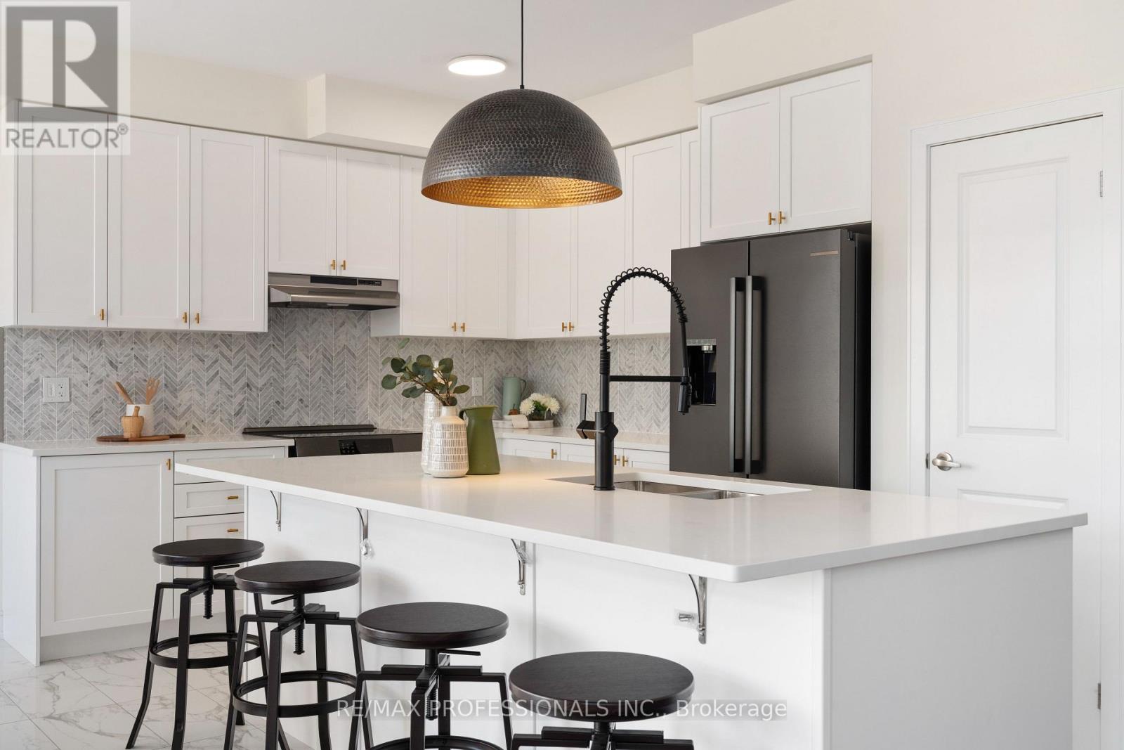 11 Blue Heron Drive, Quinte West, Ontario  K0K 1L0 - Photo 11 - X13041766