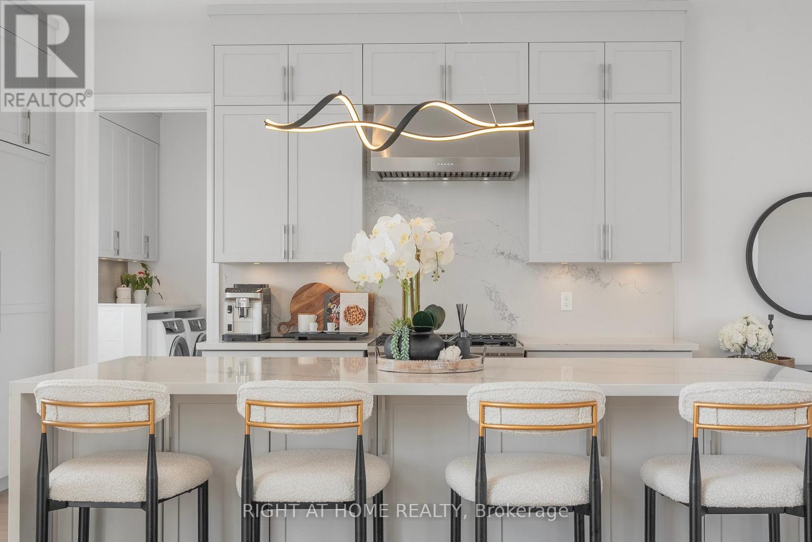 110 Sladden Court, Blue Mountains, Ontario  N0H 2P0 - Photo 12 - X13041790